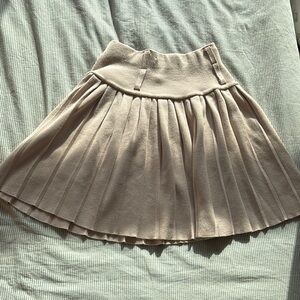 Chic Beige Pleated Skirt